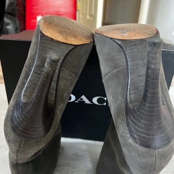 Coach Graphite Adelina Suede Shearling Lined Booties, Size 6, Pre-Owned - Picture 9 of 10